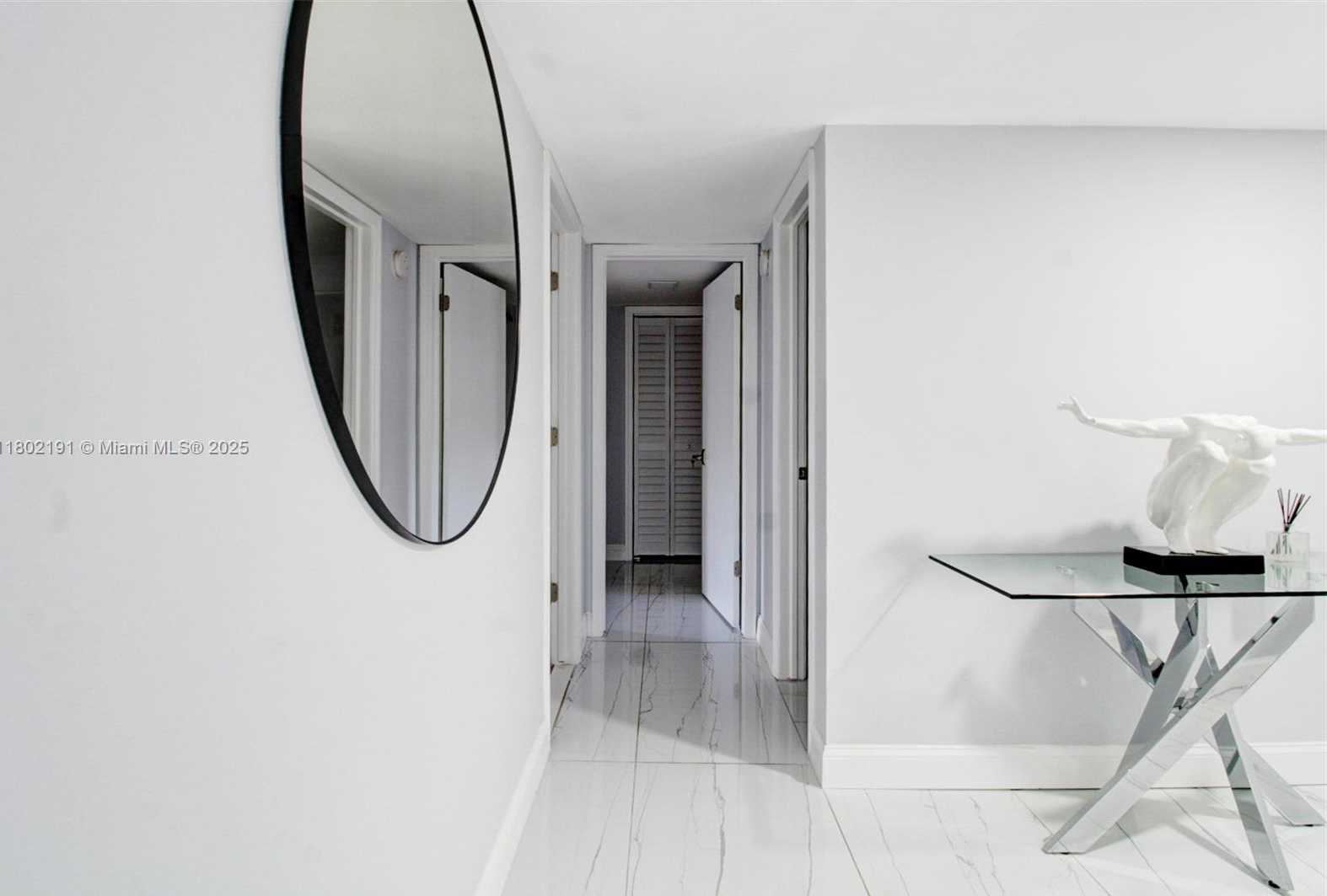 Small Image of 13951 KENDALE LAKES CIR #103A, Miami Number 6