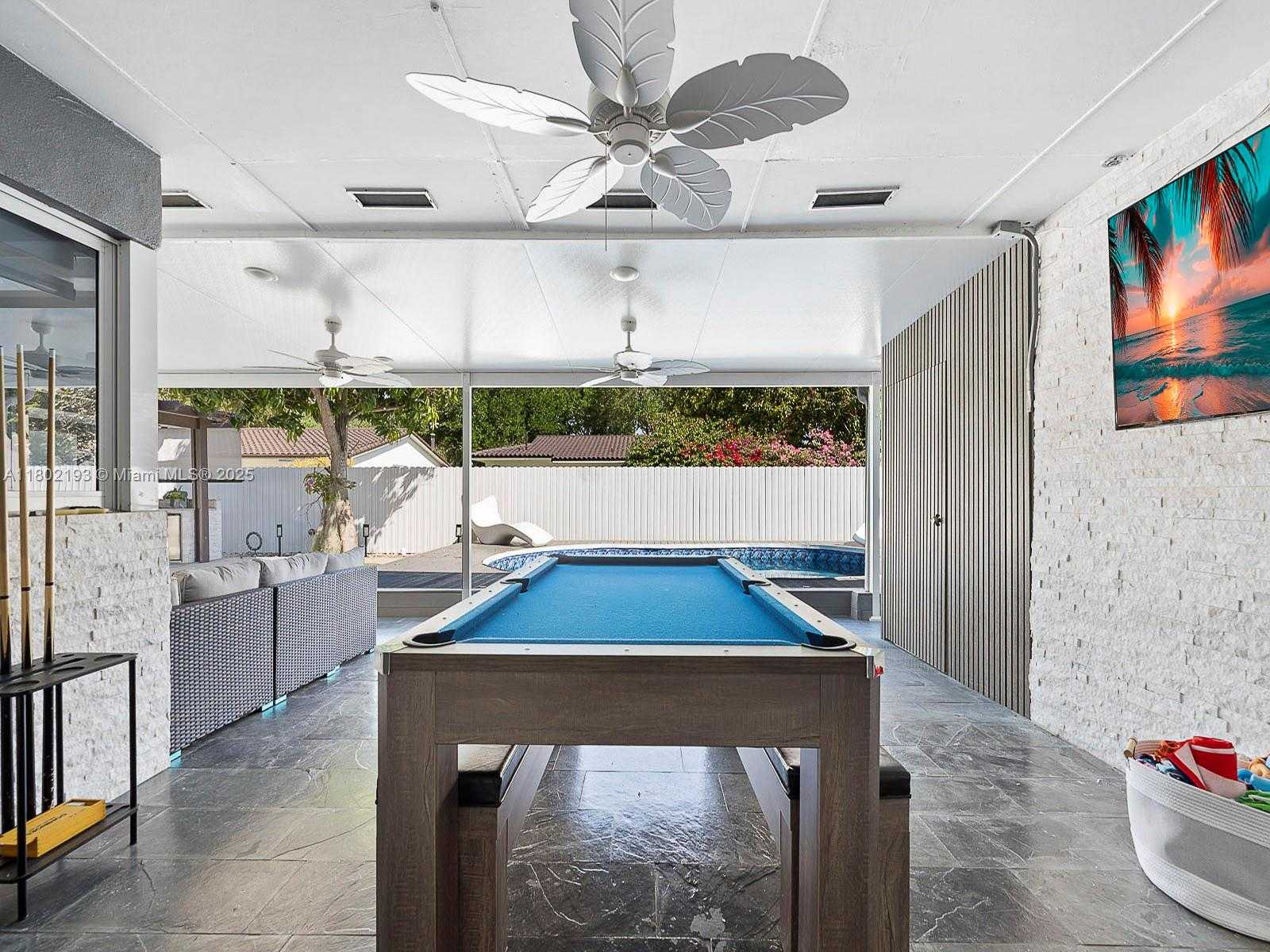 Small Image of 6951 SOUTH MIAMI LAKEWAY S #6951, Miami Lakes Number 33