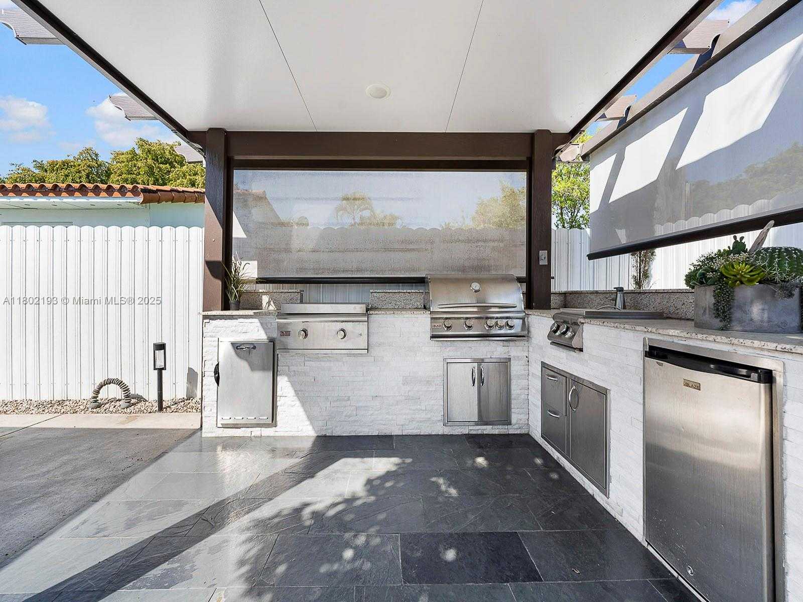 Small Image of 6951 SOUTH MIAMI LAKEWAY S #6951, Miami Lakes Number 39