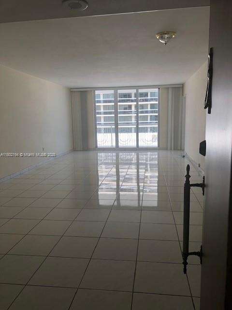 Small Image of 5825 COLLINS AVE #7D, Miami Beach Number 14