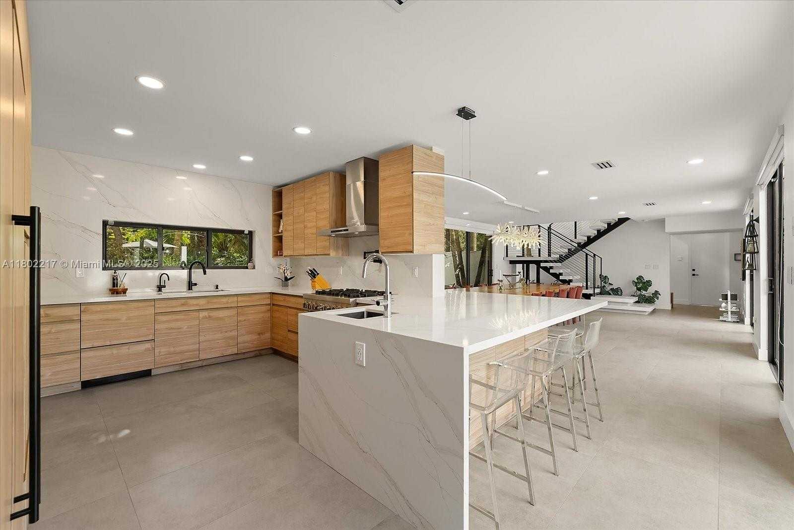 Small Image of 12624 SOUTH WEST 77TH AVE, Pinecrest Number 10