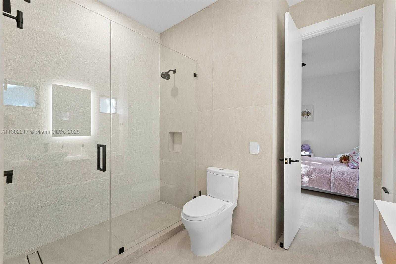 Small Image of 12624 SOUTH WEST 77TH AVE, Pinecrest Number 16