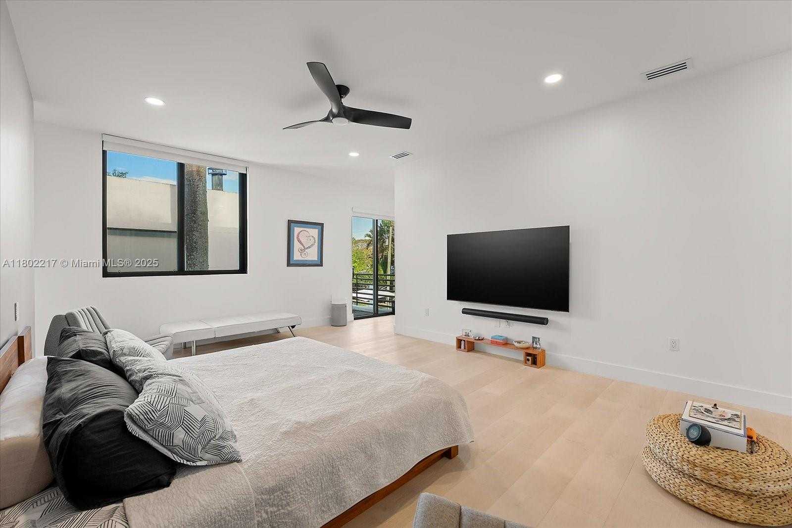 Small Image of 12624 SOUTH WEST 77TH AVE, Pinecrest Number 26