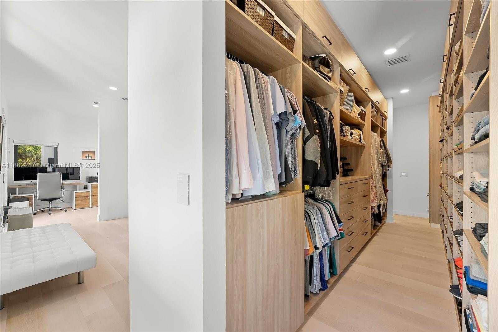 Small Image of 12624 SOUTH WEST 77TH AVE, Pinecrest Number 31