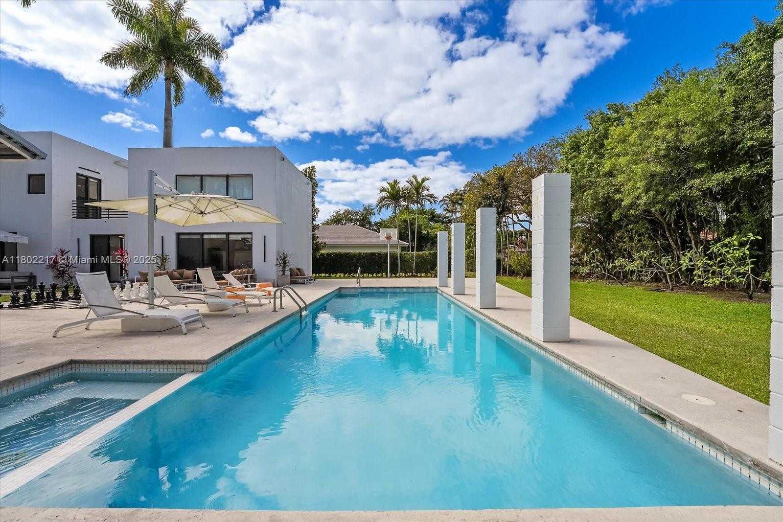 Small Image of 12624 SOUTH WEST 77TH AVE, Pinecrest Number 36
