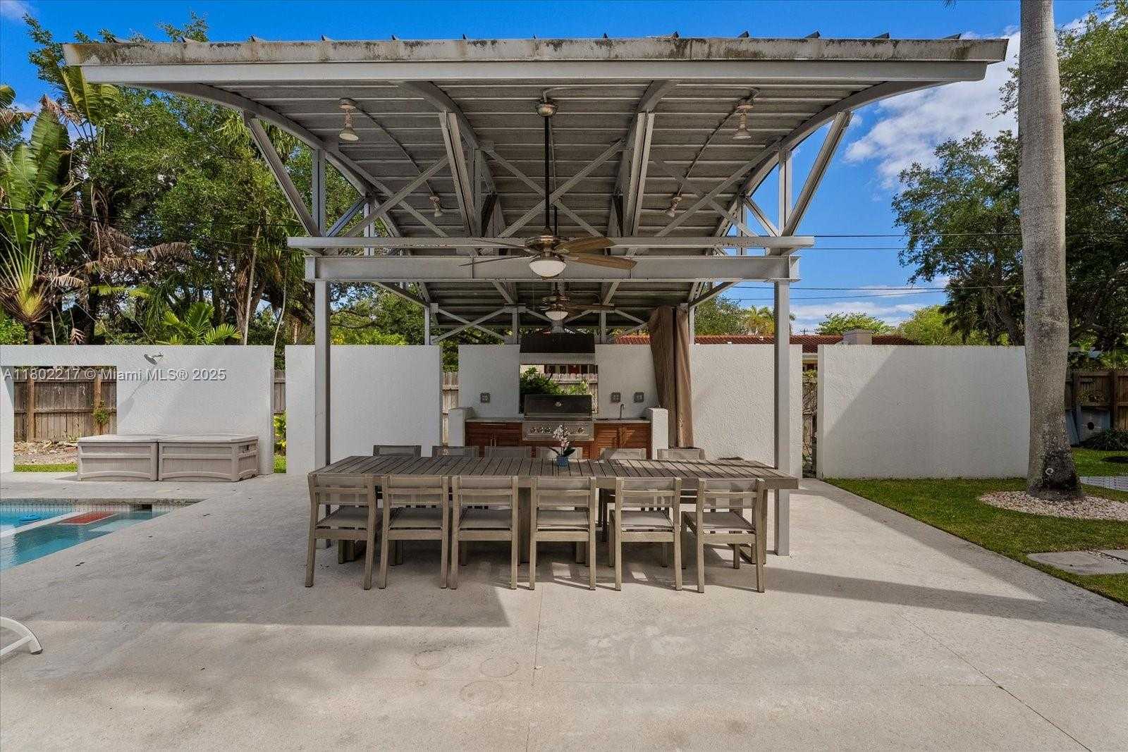 Small Image of 12624 SOUTH WEST 77TH AVE, Pinecrest Number 38