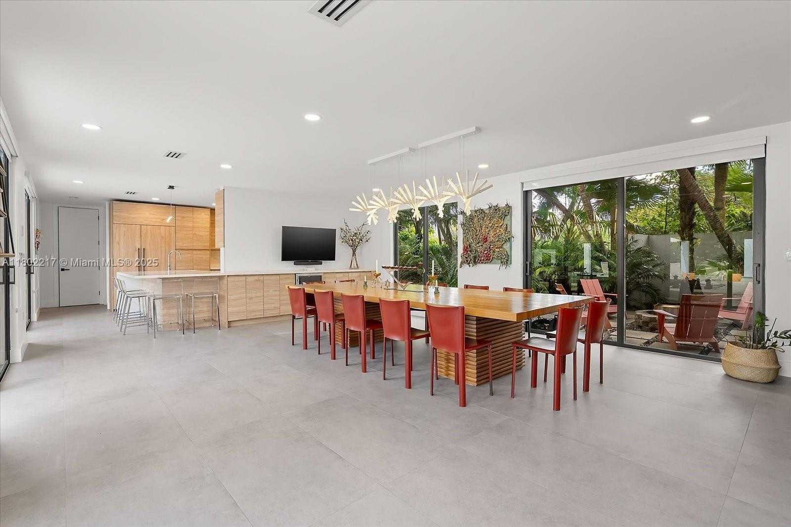 Small Image of 12624 SOUTH WEST 77TH AVE, Pinecrest Number 4