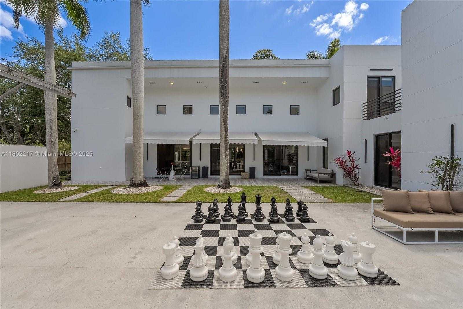 Small Image of 12624 SOUTH WEST 77TH AVE, Pinecrest Number 40