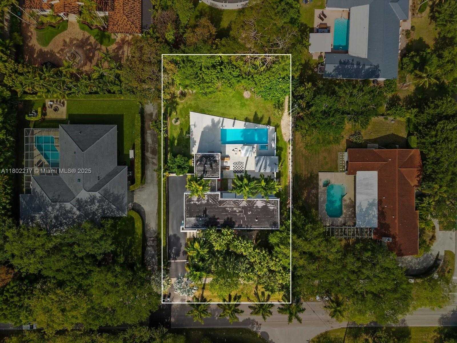 Small Image of 12624 SOUTH WEST 77TH AVE, Pinecrest Number 47