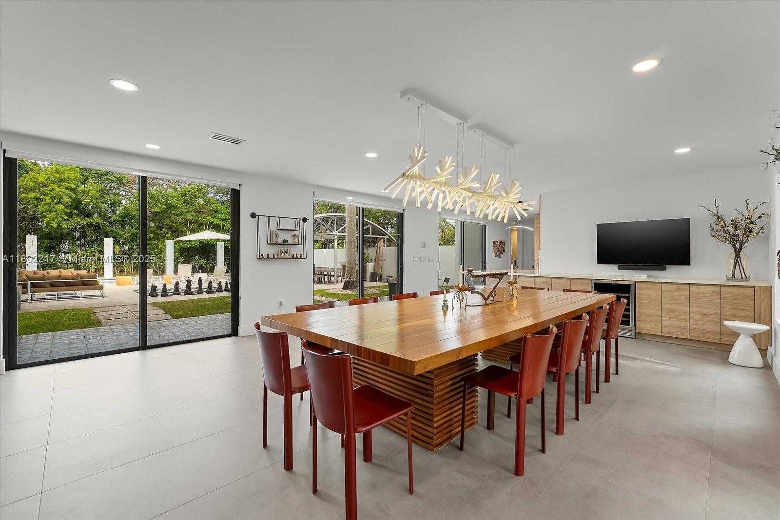 Small Image of 12624 SOUTH WEST 77TH AVE, Pinecrest Number 5