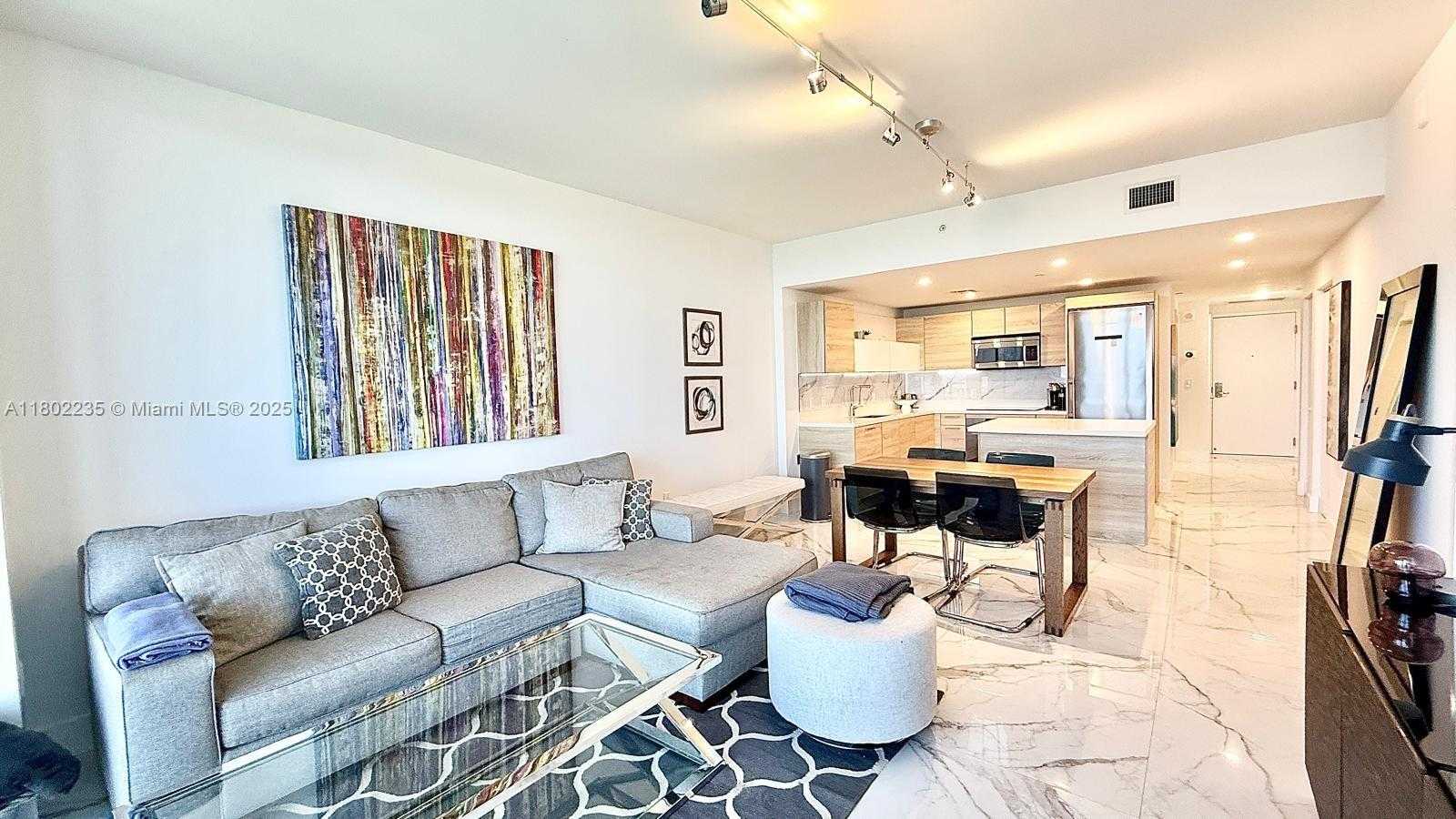 Small Image of 16385 BISCAYNE BLVD #2306, North Miami Beach Number 10