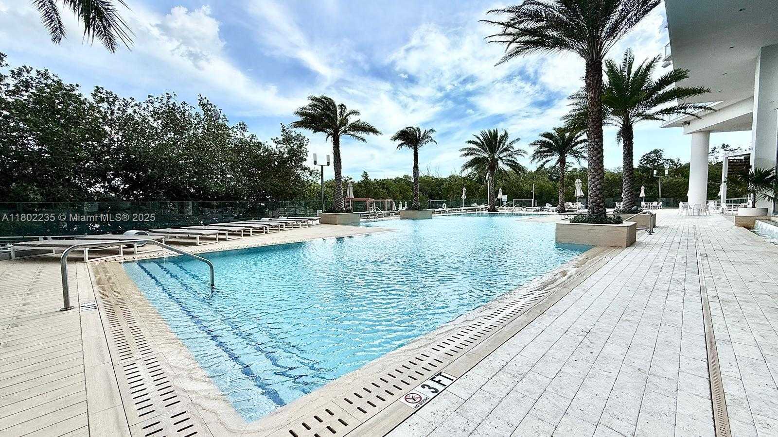 Small Image of 16385 BISCAYNE BLVD #2306, North Miami Beach Number 38