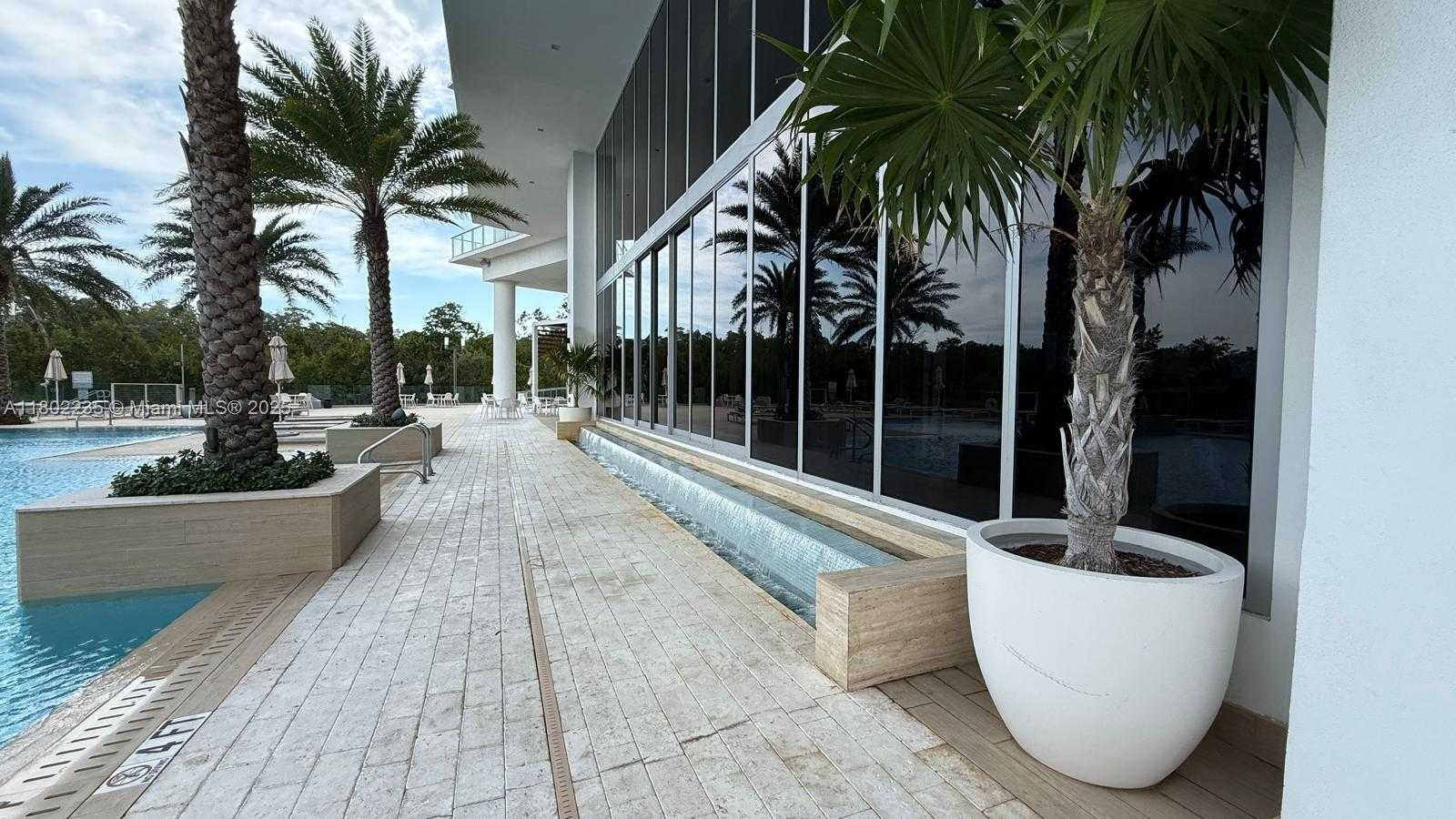 Small Image of 16385 BISCAYNE BLVD #2306, North Miami Beach Number 40