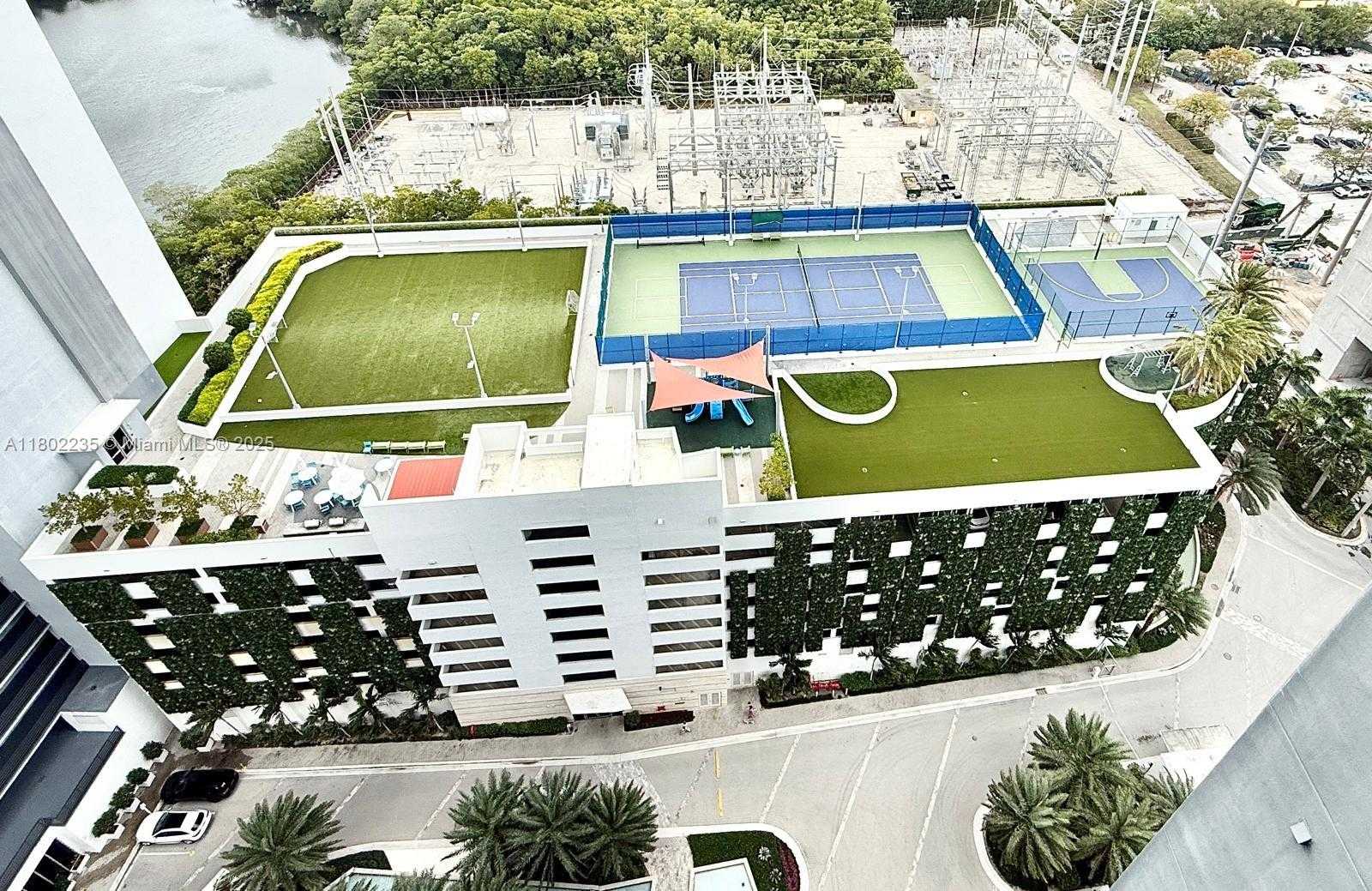Small Image of 16385 BISCAYNE BLVD #2306, North Miami Beach Number 53