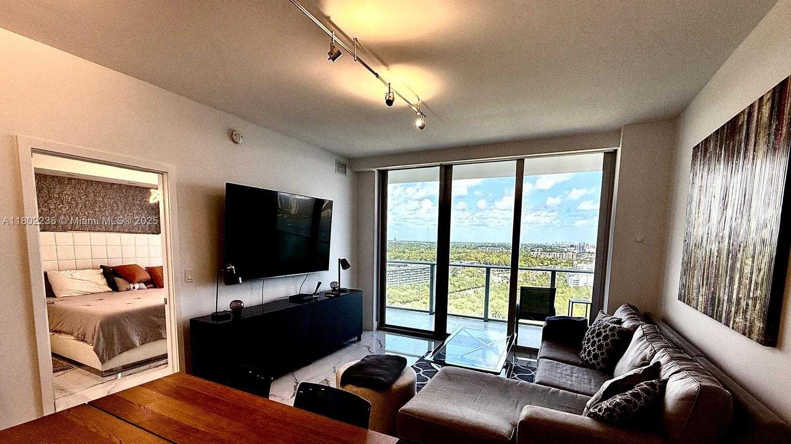 Small Image of 16385 BISCAYNE BLVD #2306, North Miami Beach Number 7