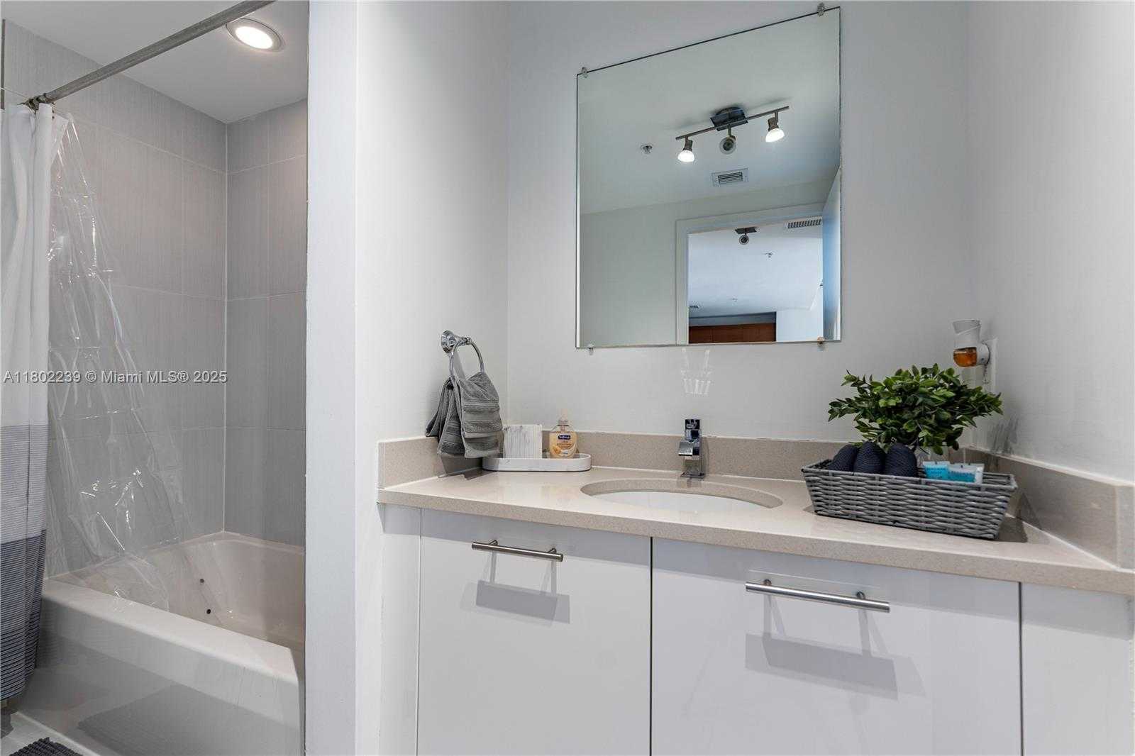 Small Image of 3250 NORTH EAST 1ST AVE #702, Miami Number 20