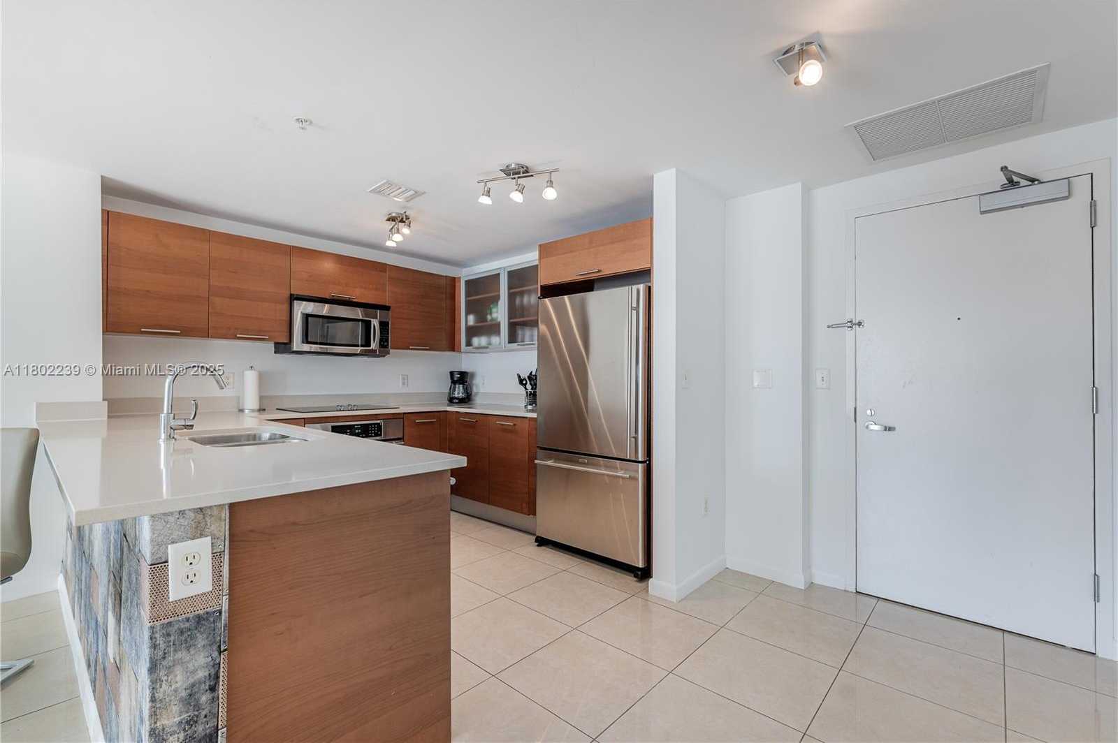 Small Image of 3250 NORTH EAST 1ST AVE #702, Miami Number 5