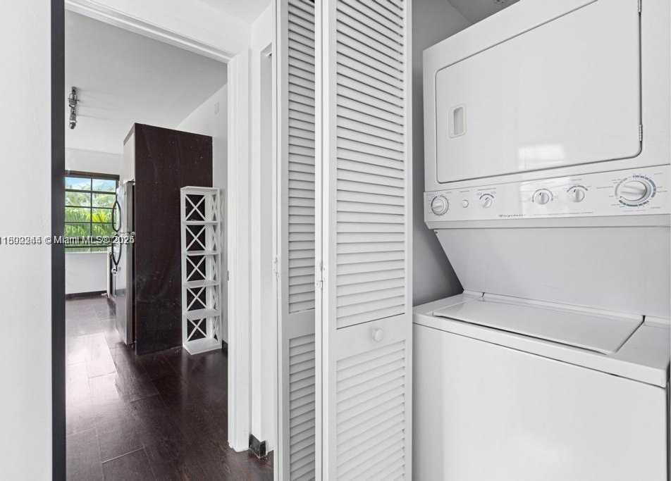 Small Image of 435 21ST ST #308, Miami Beach Number 8