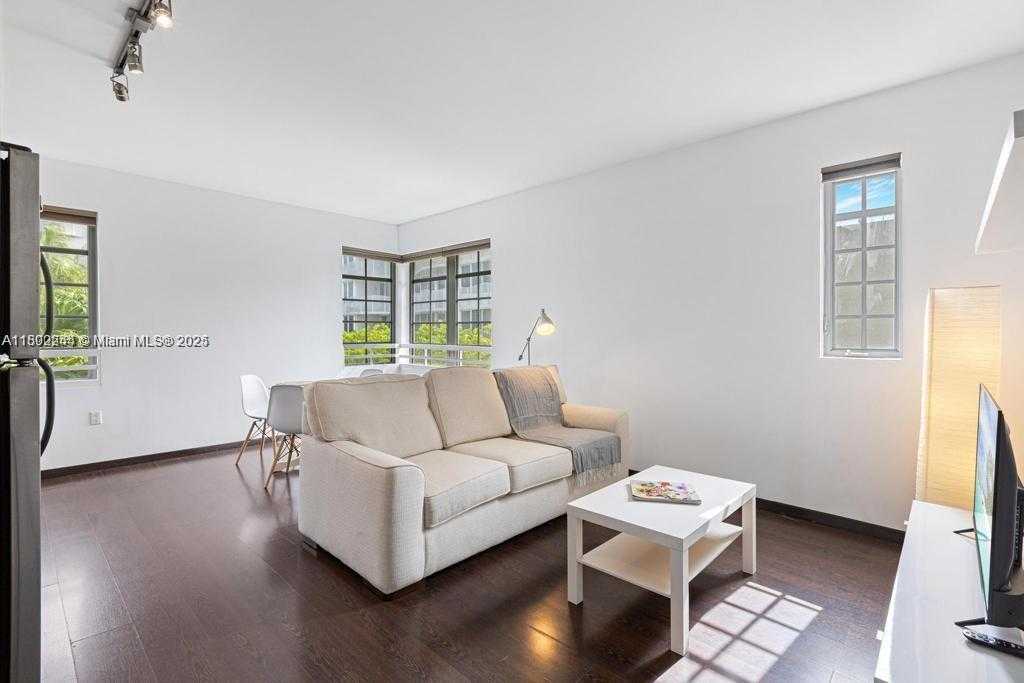 Small Image of 435 21ST ST #308, Miami Beach Number 9