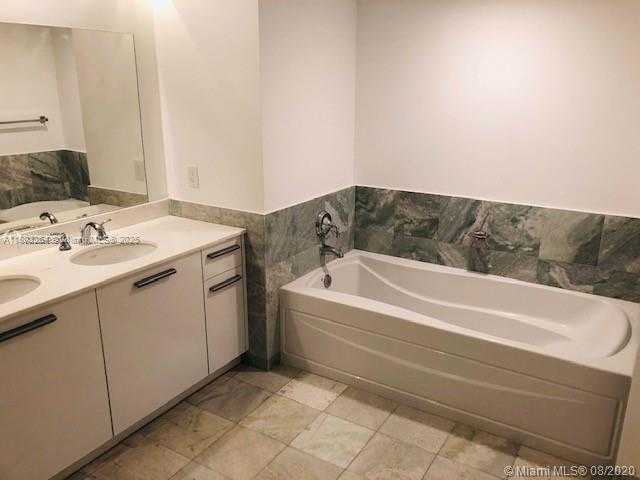 Small Image of 1060 BRICKELL AVE #3917, Miami Number 18