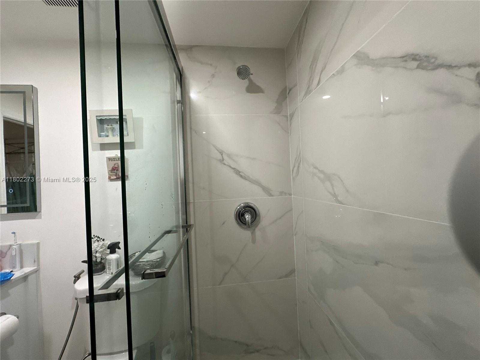 Small Image of 6380 NORTH WEST 114TH AVE #305, Doral Number 13