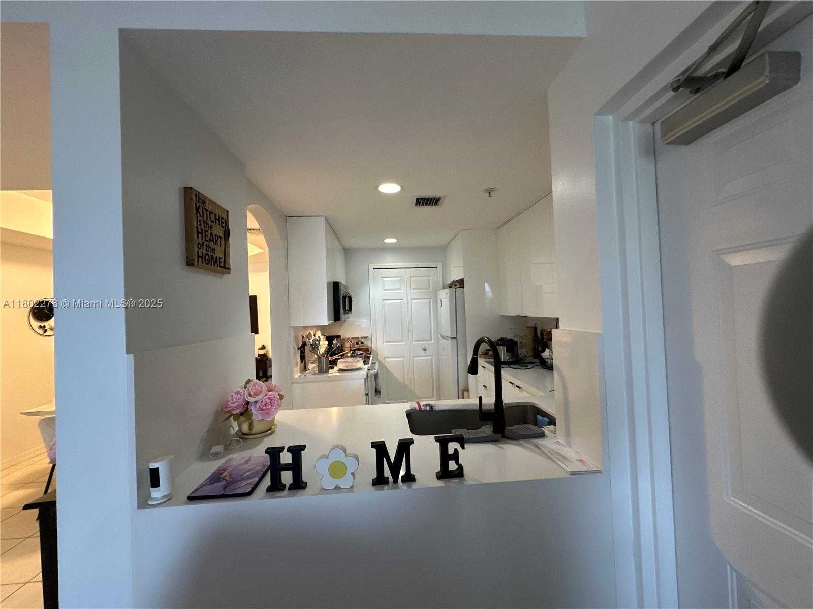 Small Image of 6380 NORTH WEST 114TH AVE #305, Doral Number 23