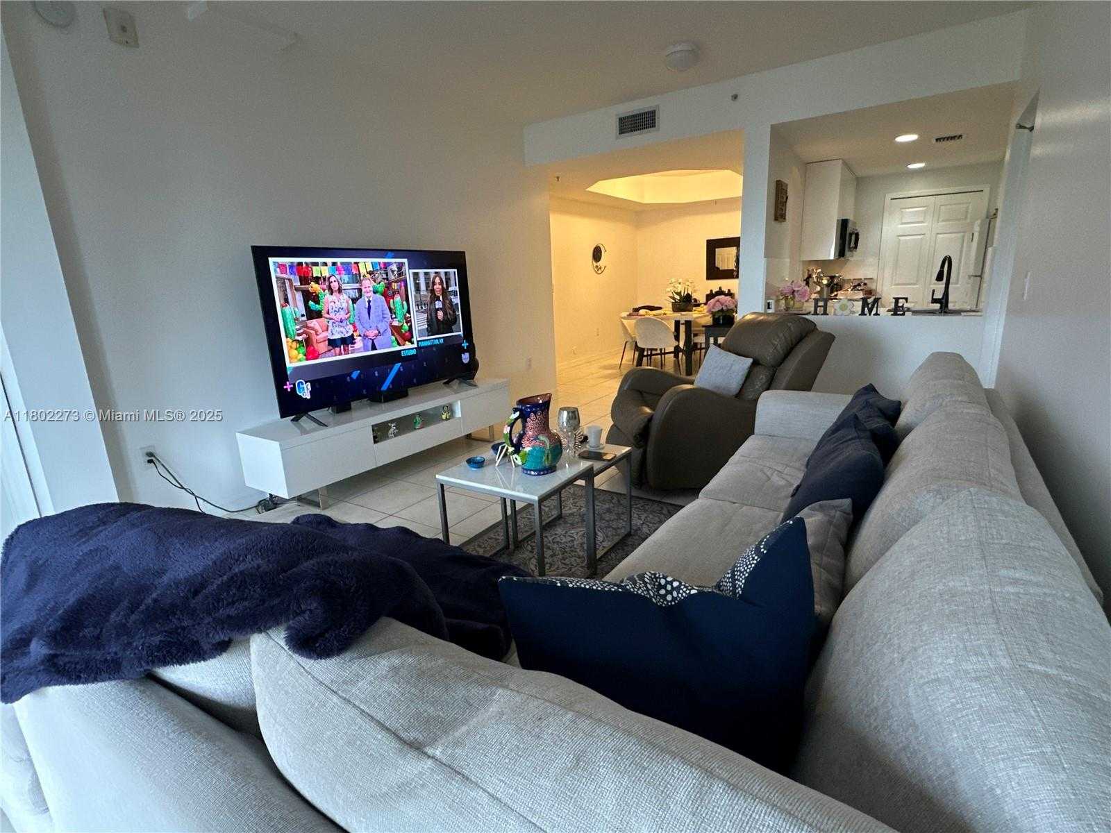 Small Image of 6380 NORTH WEST 114TH AVE #305, Doral Number 27