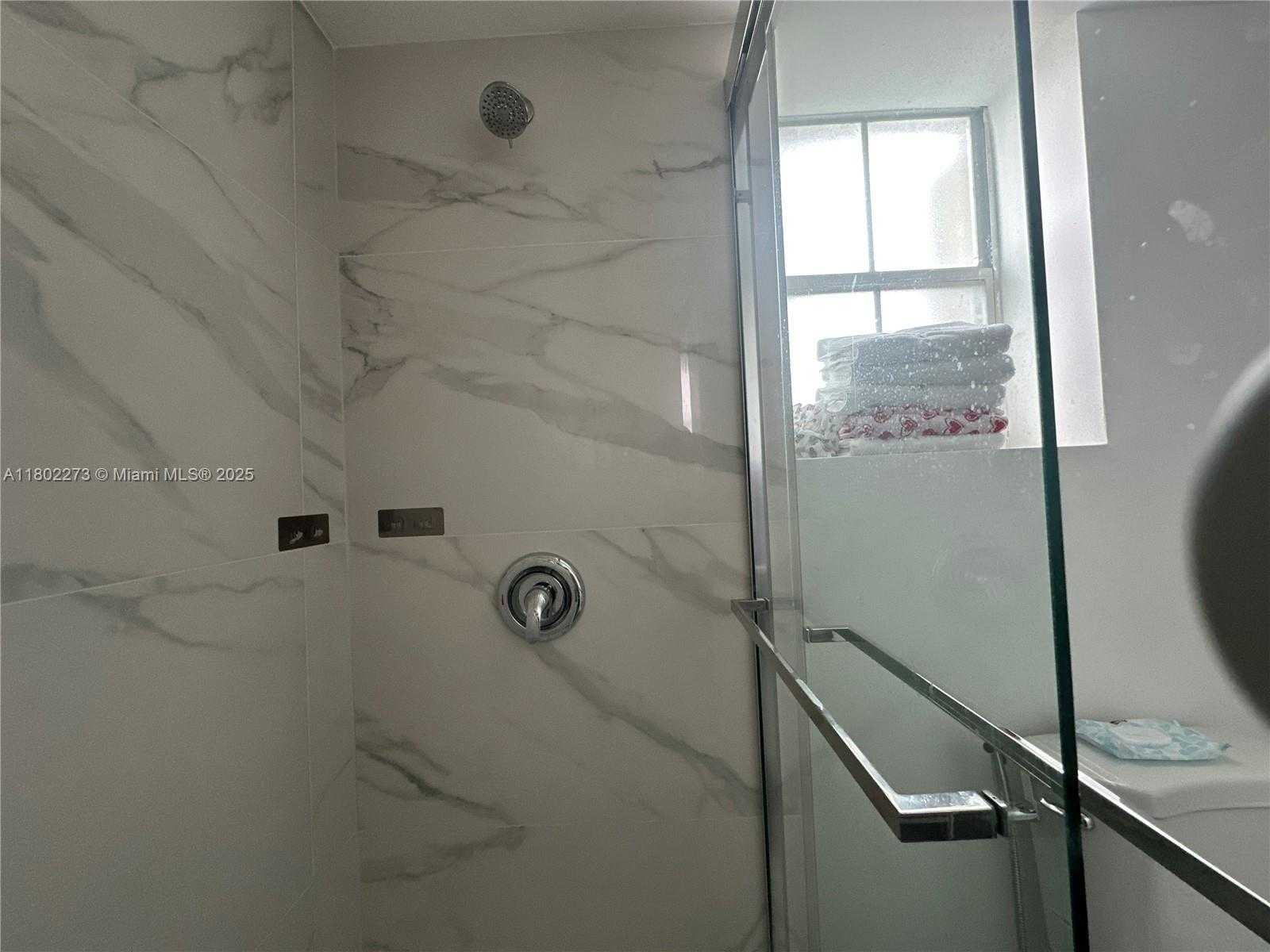 Small Image of 6380 NORTH WEST 114TH AVE #305, Doral Number 36
