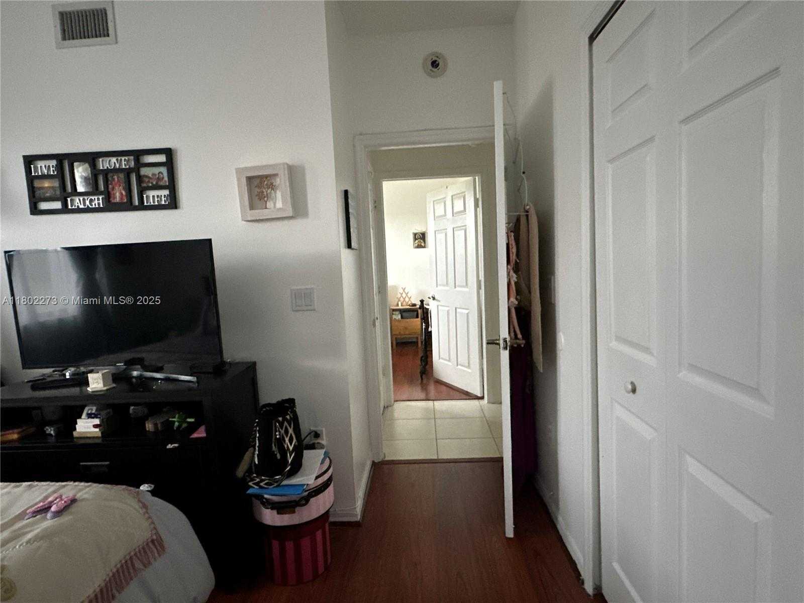 Small Image of 6380 NORTH WEST 114TH AVE #305, Doral Number 5