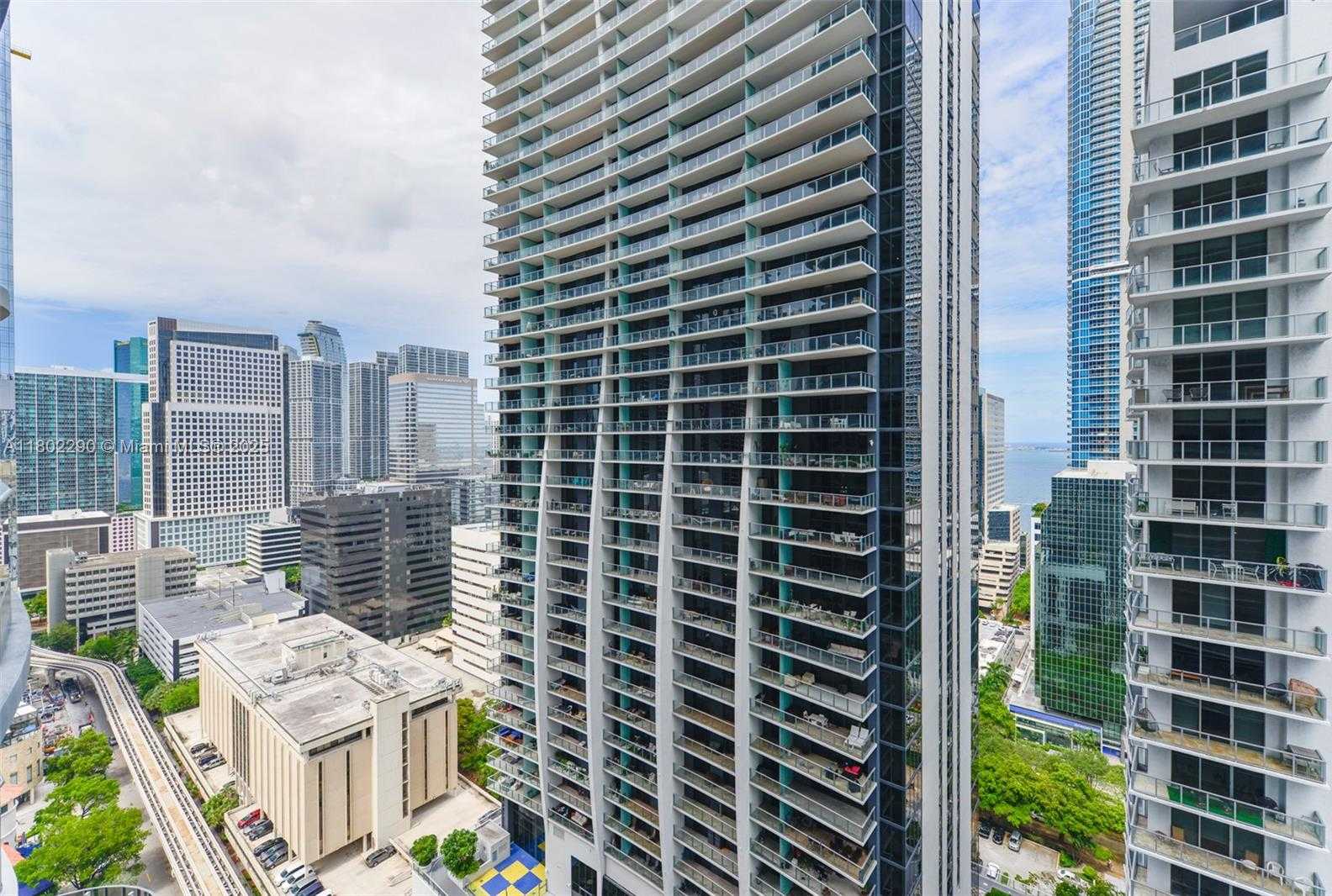 Small Image of 1000 BRICKELL PLZ #2803, Miami Number 13
