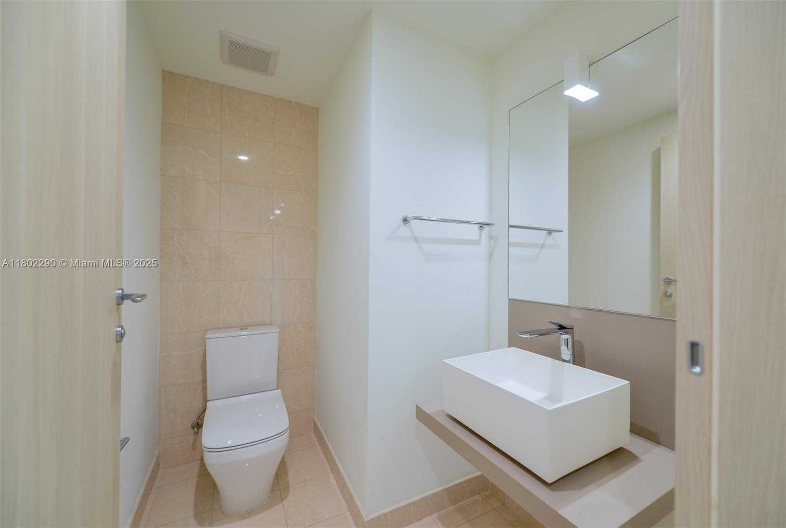Small Image of 1000 BRICKELL PLZ #2803, Miami Number 20