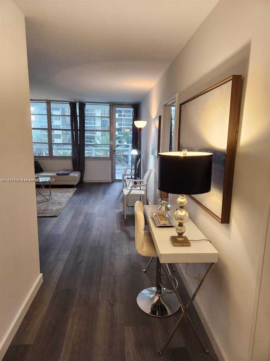 Small Image of 5700 COLLINS AVE #4N, Miami Beach Number 14