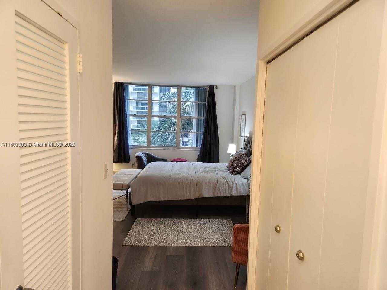 Small Image of 5700 COLLINS AVE #4N, Miami Beach Number 18