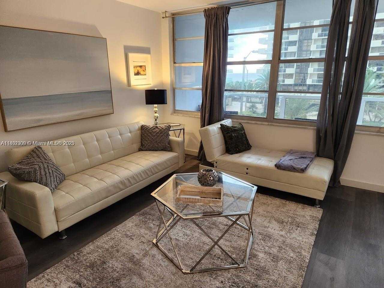 Small Image of 5700 COLLINS AVE #4N, Miami Beach Number 4