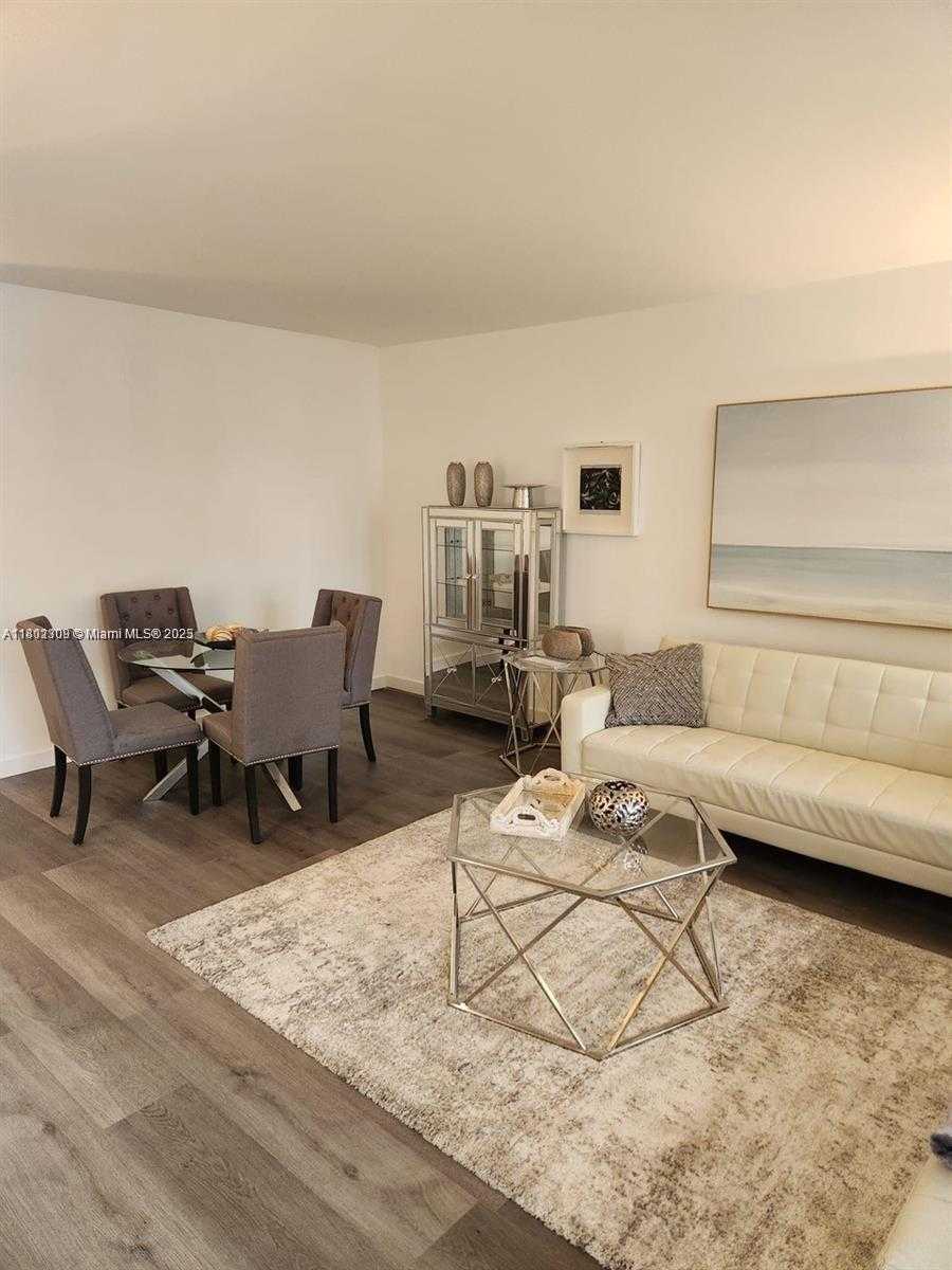 Small Image of 5700 COLLINS AVE #4N, Miami Beach Number 7