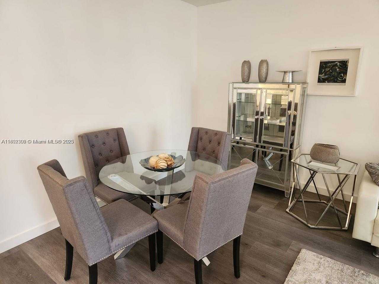 Small Image of 5700 COLLINS AVE #4N, Miami Beach Number 8