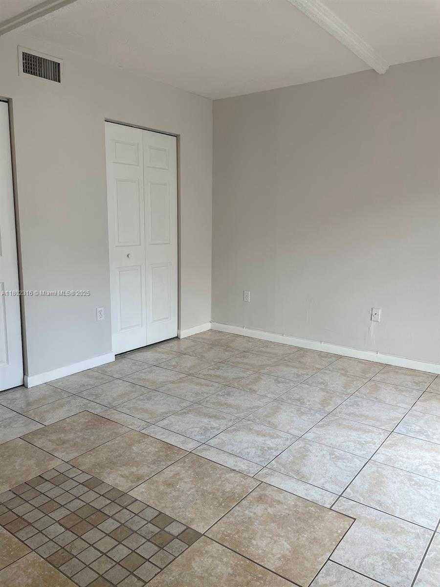 Small Image of 1655 WEST 44TH PL #210, Hialeah Number 13