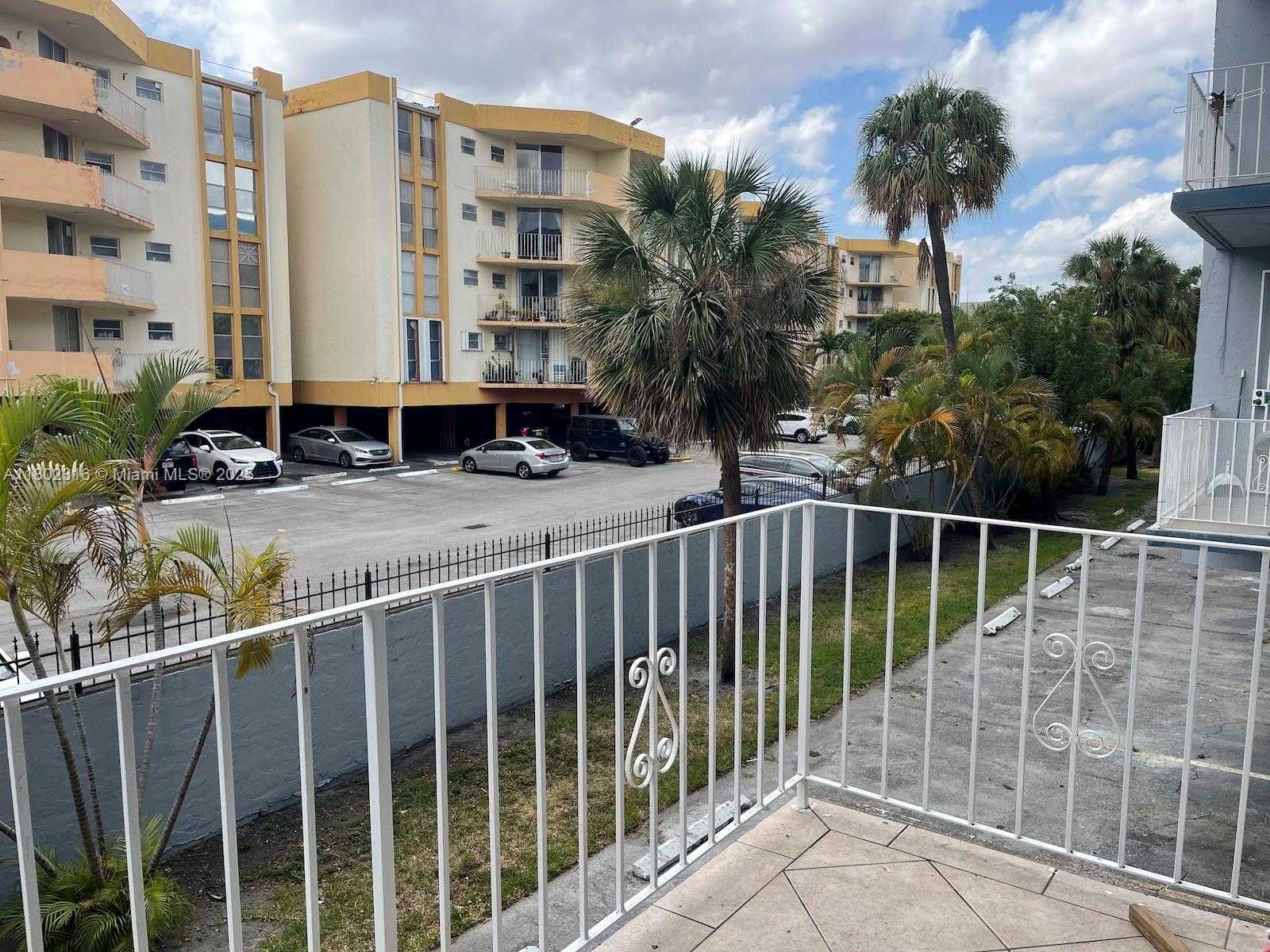 Small Image of 1655 WEST 44TH PL #210, Hialeah Number 16