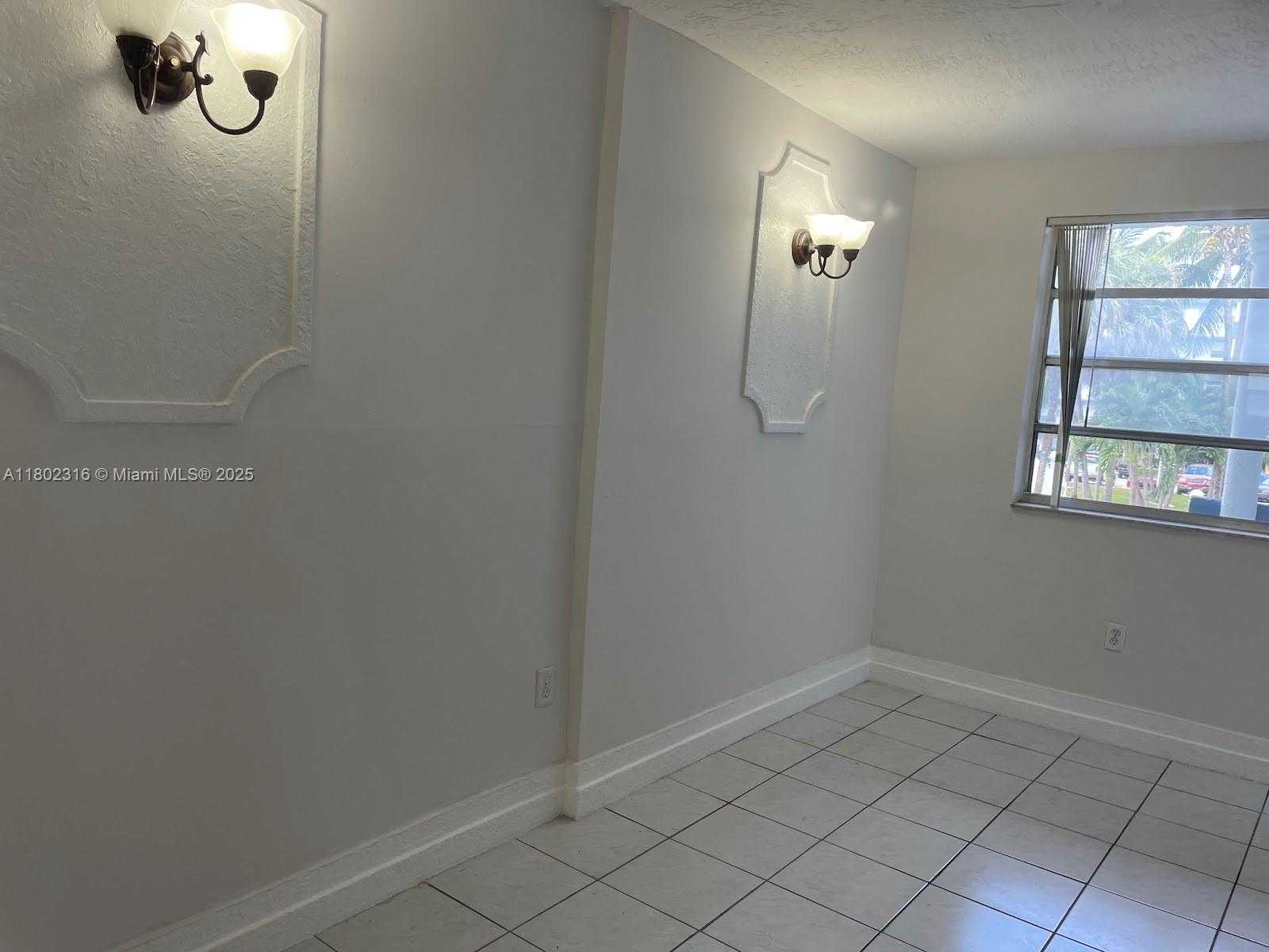 Small Image of 1655 WEST 44TH PL #210, Hialeah Number 5