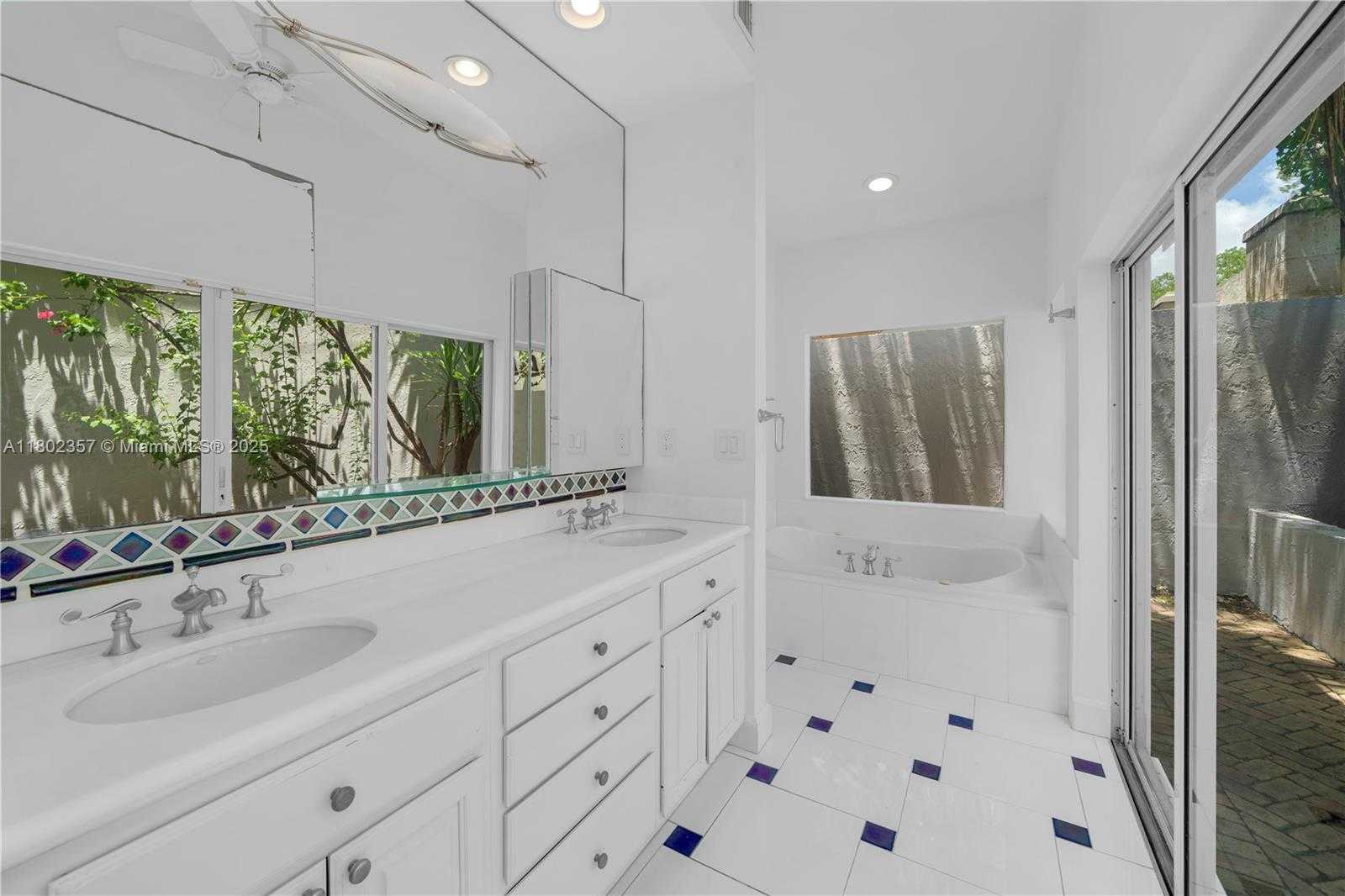 Small Image of 1765 WA KEE NA DR, Miami Number 18