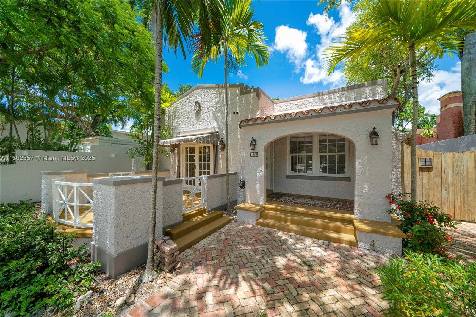 Small Image of 1765 WA KEE NA DR, Miami Number 3