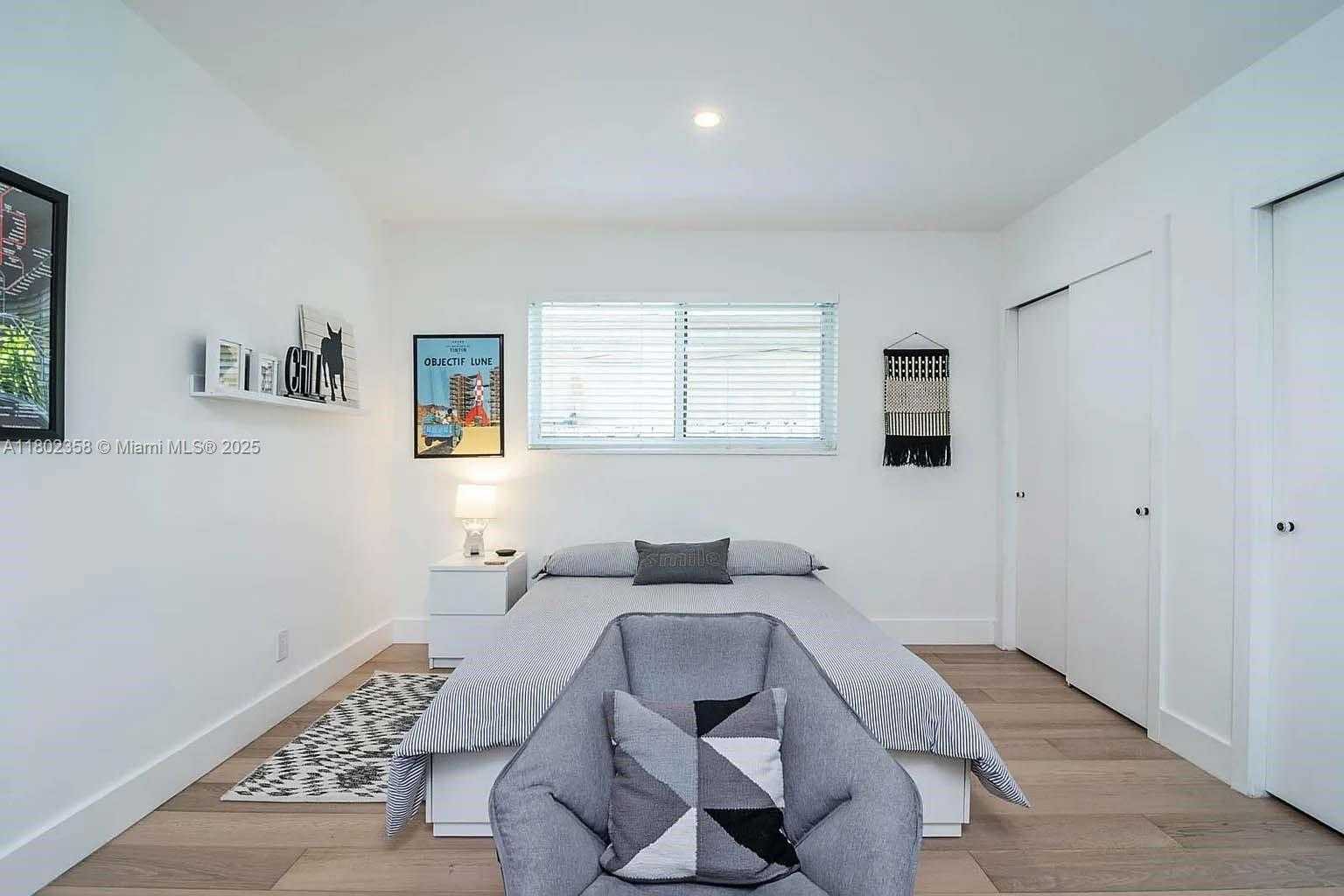 Small Image of 1439 HOLLYWOOD BLVD, Hollywood Number 28