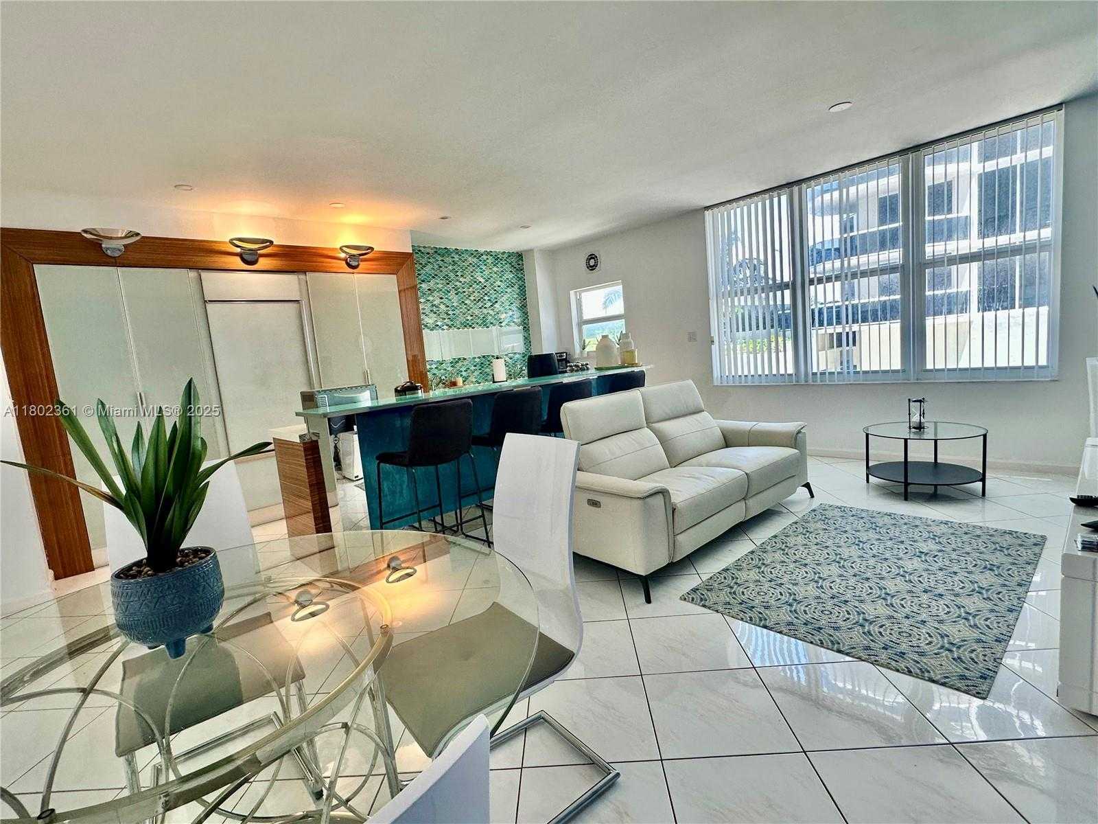 Small Image of 4747 COLLINS AVE #407, Miami Beach Number 11