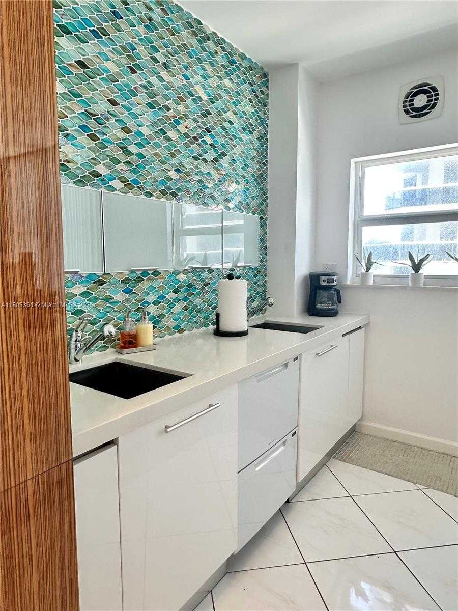 Small Image of 4747 COLLINS AVE #407, Miami Beach Number 23