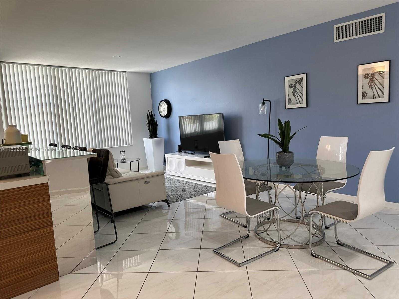 Small Image of 4747 COLLINS AVE #407, Miami Beach Number 4