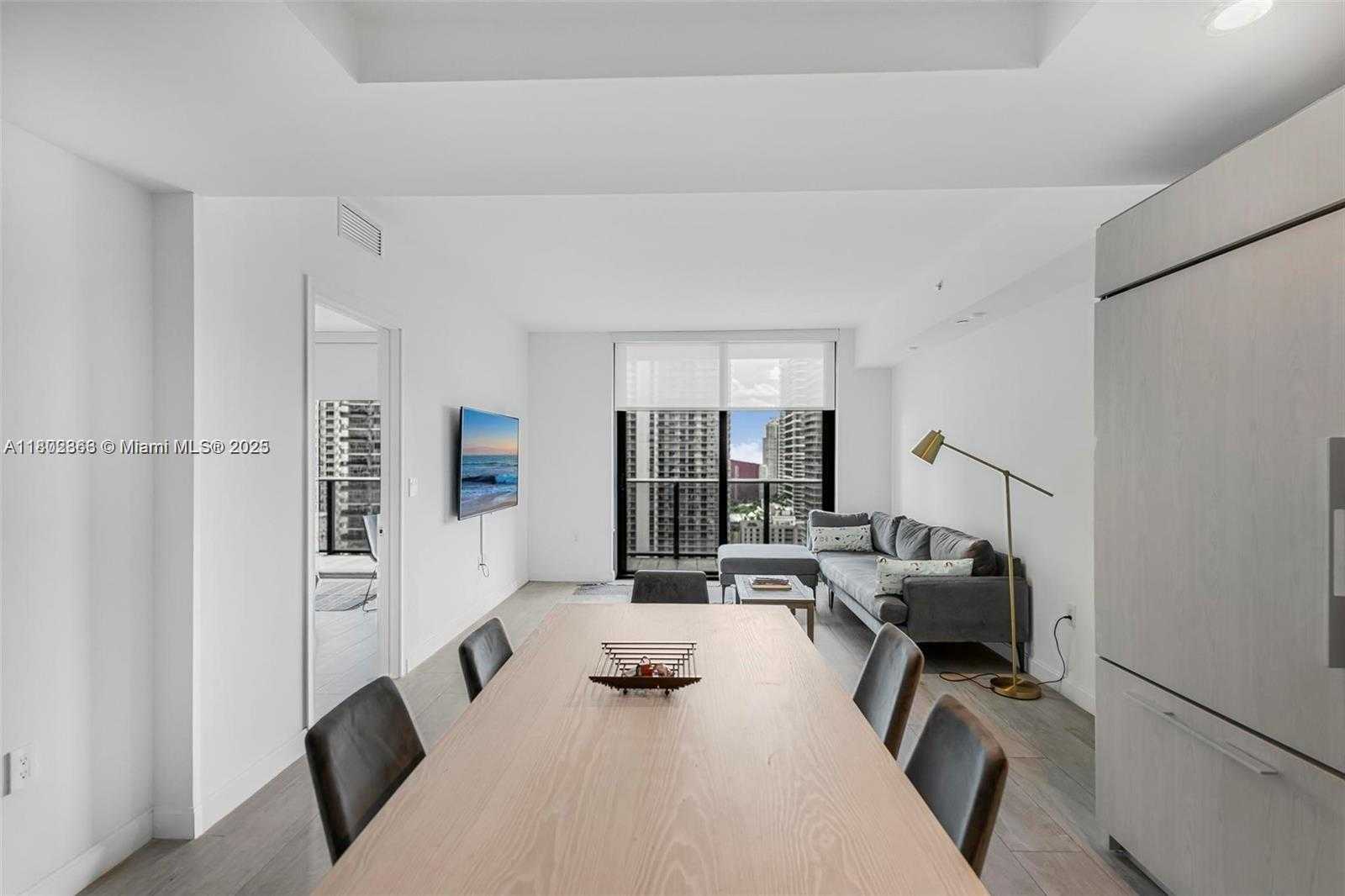 Small Image of 45 SOUTH WEST 9TH ST #2605, Miami Number 12