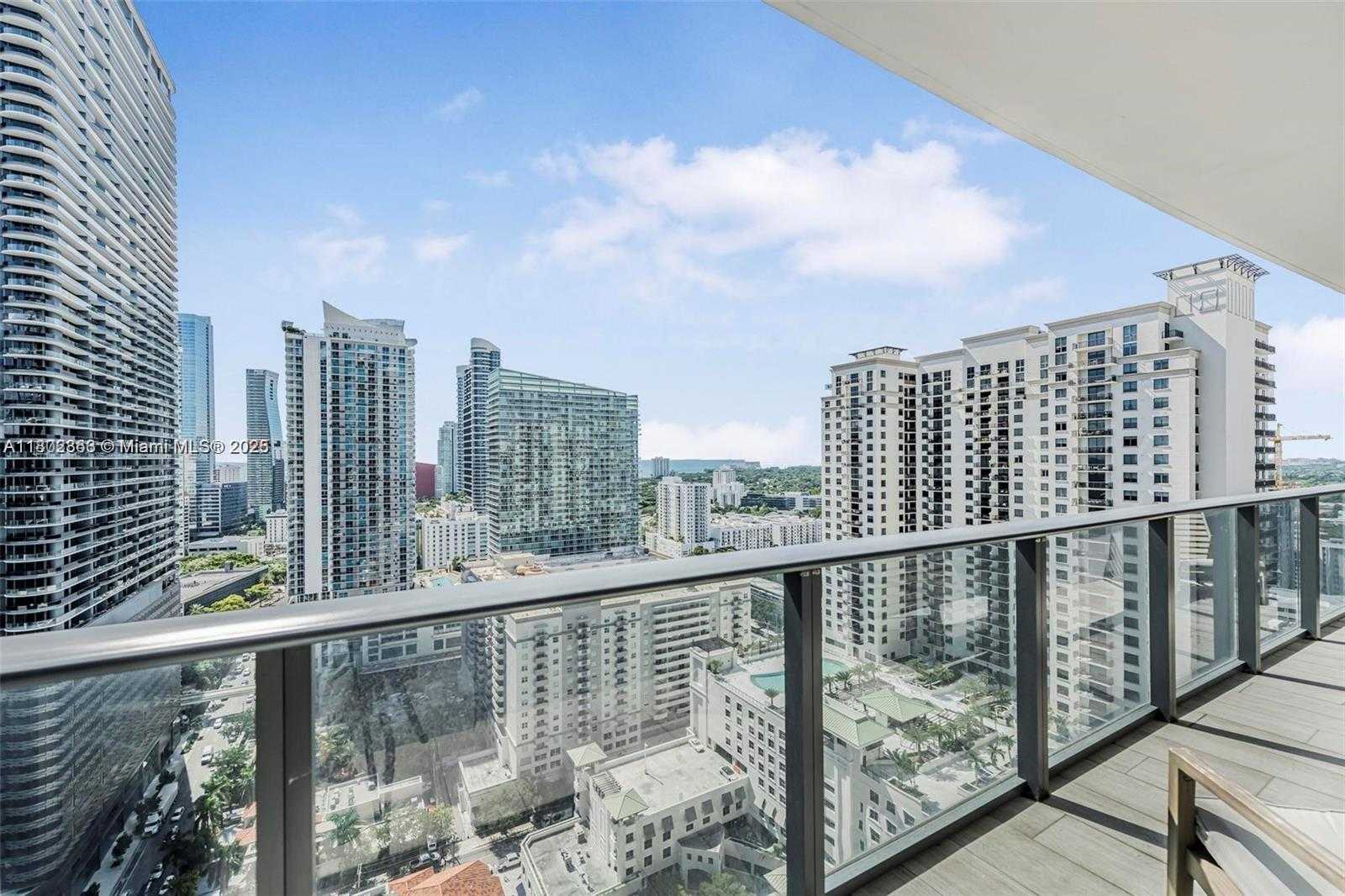 Small Image of 45 SOUTH WEST 9TH ST #2605, Miami Number 19