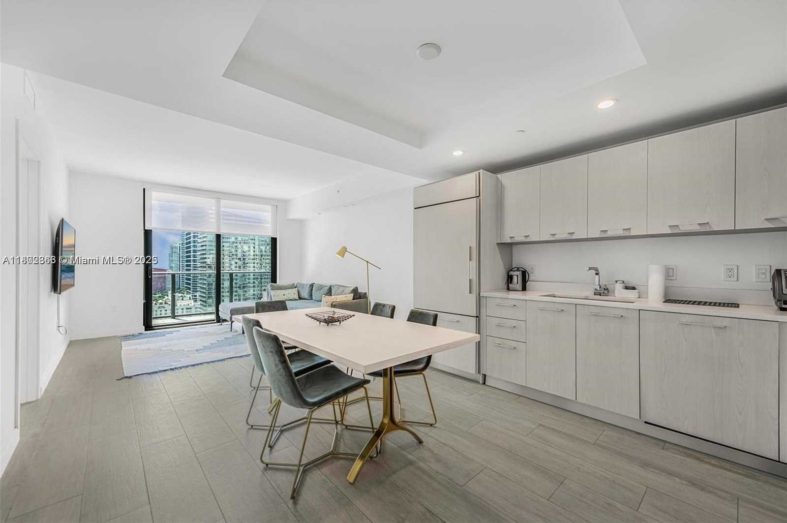 Small Image of 45 SOUTH WEST 9TH ST #2605, Miami Number 6