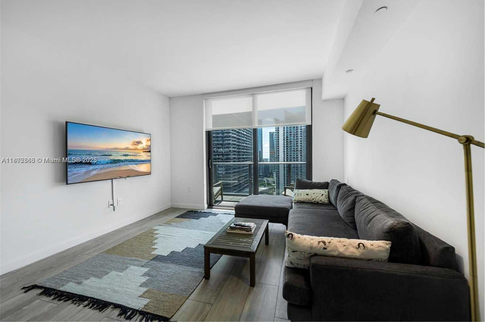 Small Image of 45 SOUTH WEST 9TH ST #2605, Miami Number 8