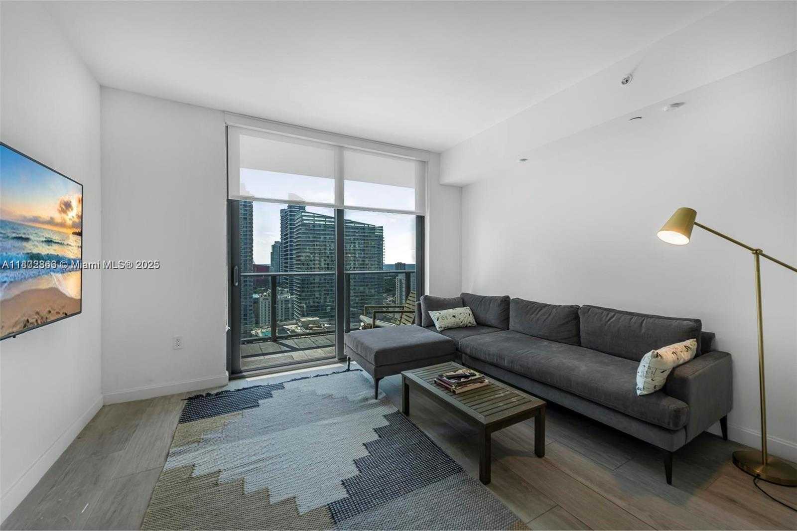 Small Image of 45 SOUTH WEST 9TH ST #2605, Miami Number 9